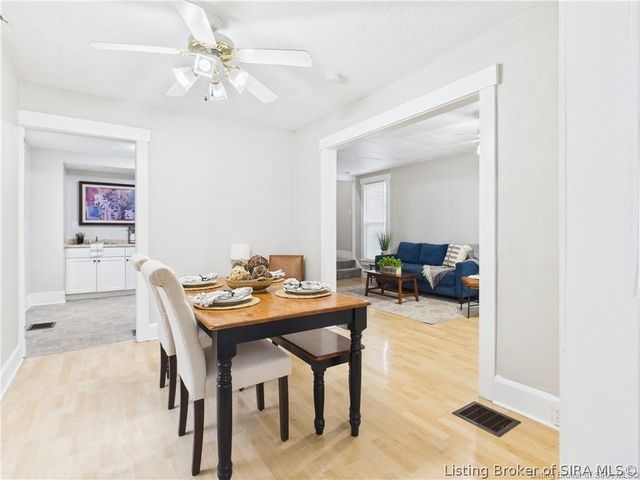 1026 N Clark Boulevard, Clarksville, IN 47129
