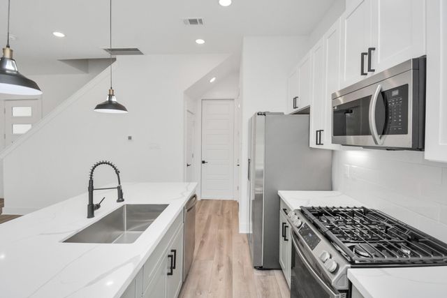 778 W Tidwell Road H, Houston, TX 77091