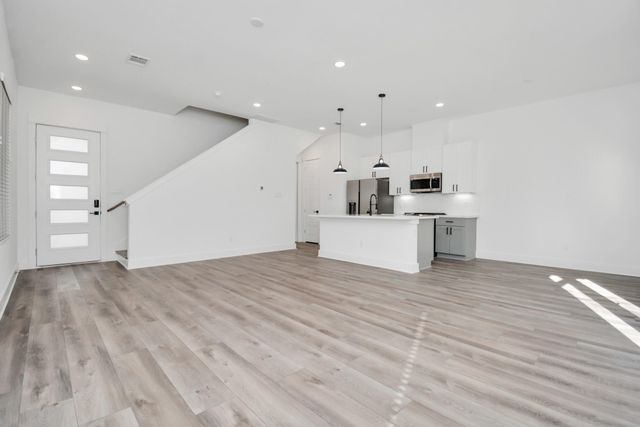 778 W Tidwell Road H, Houston, TX 77091