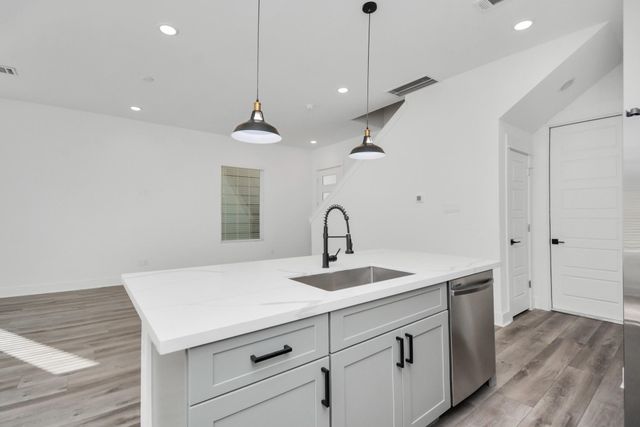 778 W Tidwell Road H, Houston, TX 77091