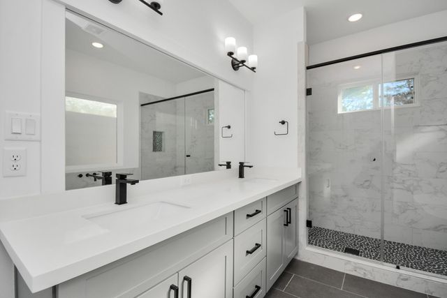 778 W Tidwell Road H, Houston, TX 77091