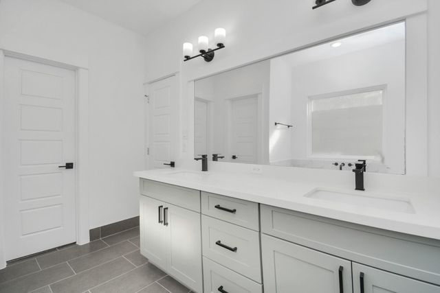 778 W Tidwell Road H, Houston, TX 77091