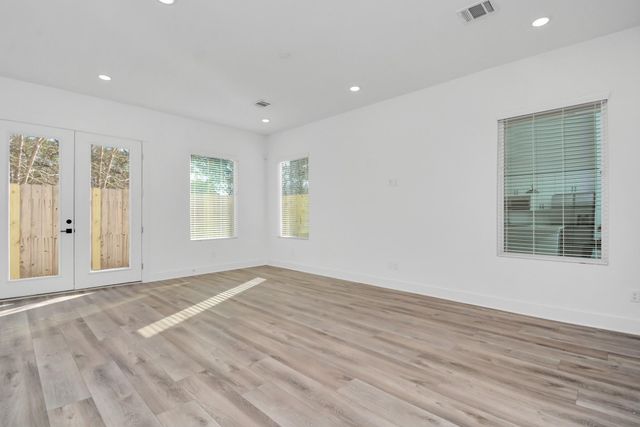 778 W Tidwell Road H, Houston, TX 77091