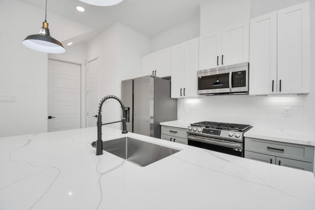 778 W Tidwell Road H, Houston, TX 77091