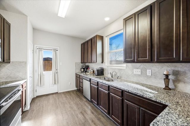 10442 Green Lake, San Antonio, TX 78223