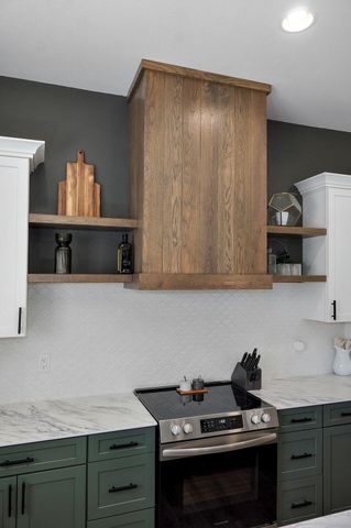 973 E Valley Trail Drive, Republic, MO 65738