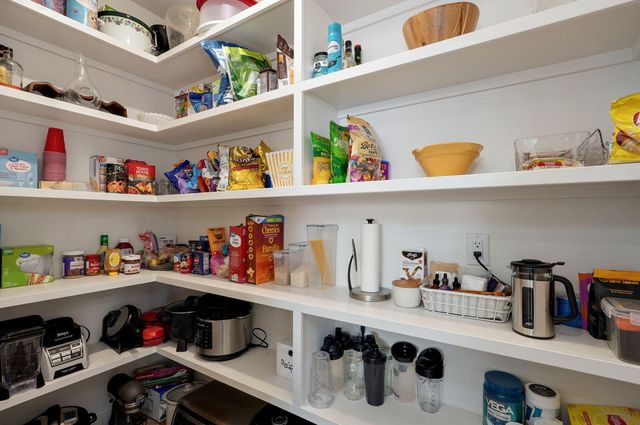 973 E Valley Trail Drive, Republic, MO 65738