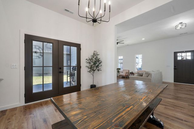 973 E Valley Trail Drive, Republic, MO 65738