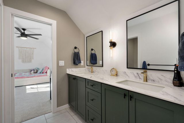 973 E Valley Trail Drive, Republic, MO 65738