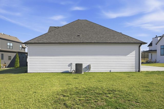 973 E Valley Trail Drive, Republic, MO 65738