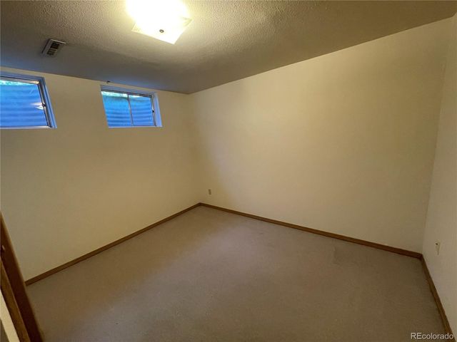6534 Zinnia Street, Arvada, CO 80004