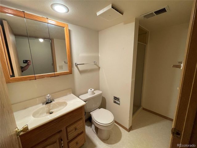 6534 Zinnia Street, Arvada, CO 80004