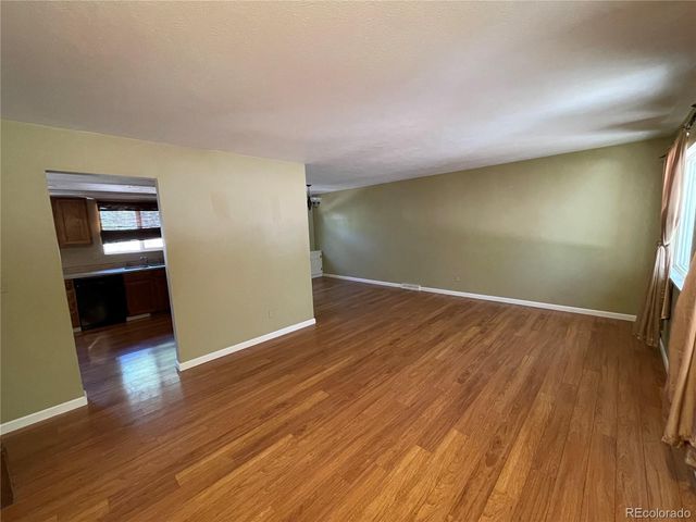 6534 Zinnia Street, Arvada, CO 80004