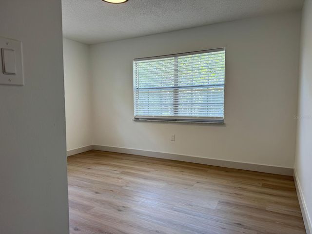 1639 SPRING LAKE ROAD, Fruitland Park, FL 34731