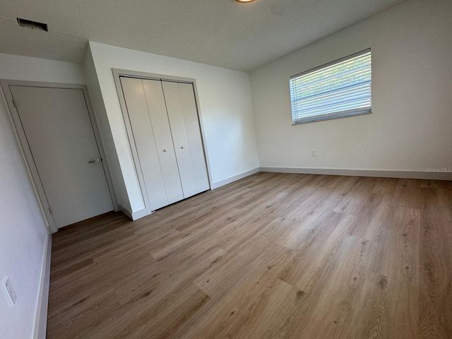 1639 SPRING LAKE ROAD, Fruitland Park, FL 34731