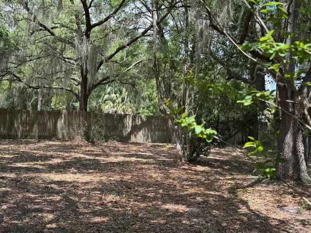 1639 SPRING LAKE ROAD, Fruitland Park, FL 34731