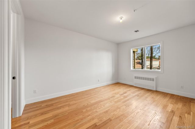 5 Jeffrey Place 102, Monsey, NY 10952