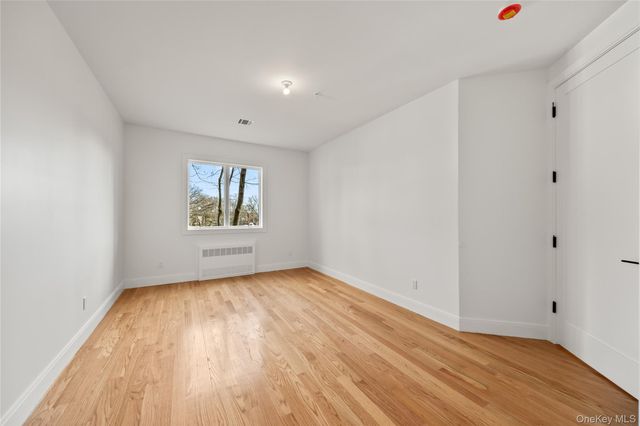 5 Jeffrey Place 102, Monsey, NY 10952