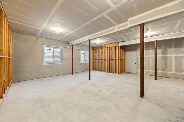 5 Jeffrey Place 102, Monsey, NY 10952