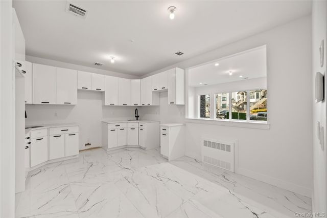 5 Jeffrey Place 102, Monsey, NY 10952