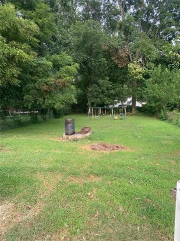 2315 S Maywood Avenue, Independence, MO 64052
