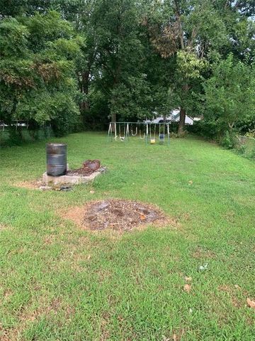 2315 S Maywood Avenue, Independence, MO 64052
