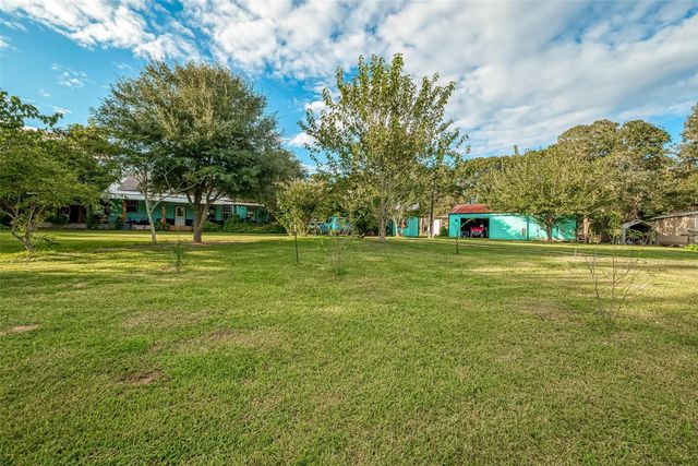 7160 County Road 132, Hallettsville, TX 77964