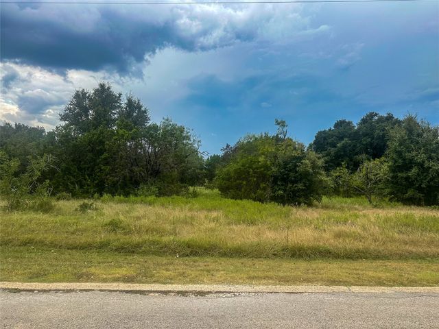 27007 Stonewood Drive, Whitney, TX 76692