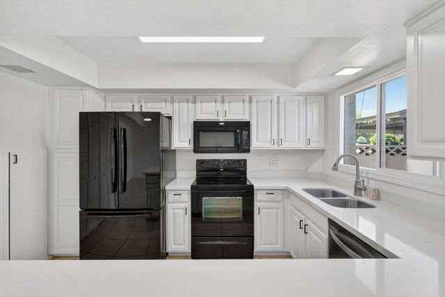 8548 E McDonald Drive, Scottsdale, AZ 85250