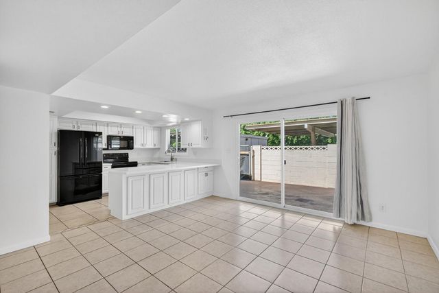 8548 E McDonald Drive, Scottsdale, AZ 85250