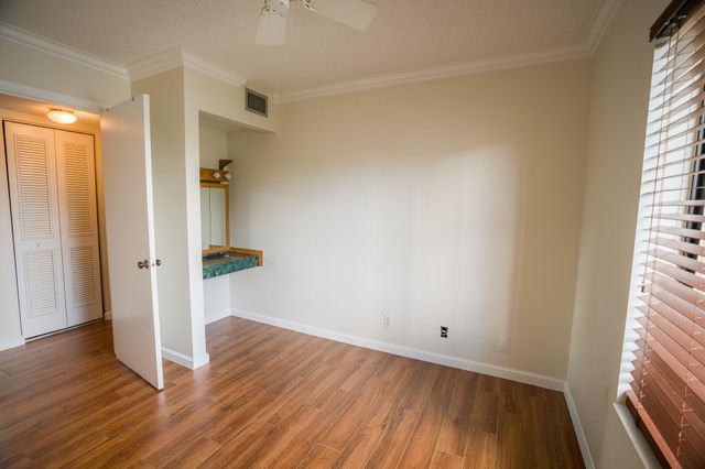 707 Sunny Pine Way C2, Greenacres, FL 33415