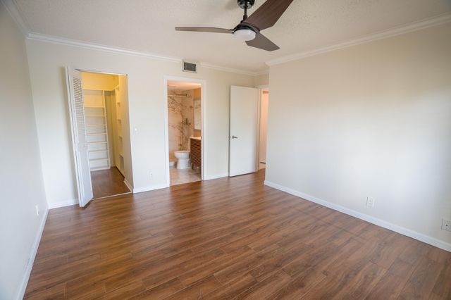 707 Sunny Pine Way C2, Greenacres, FL 33415