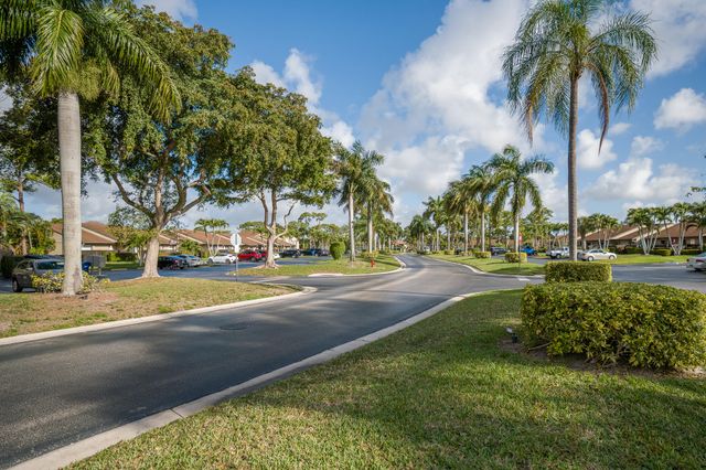 707 Sunny Pine Way C2, Greenacres, FL 33415