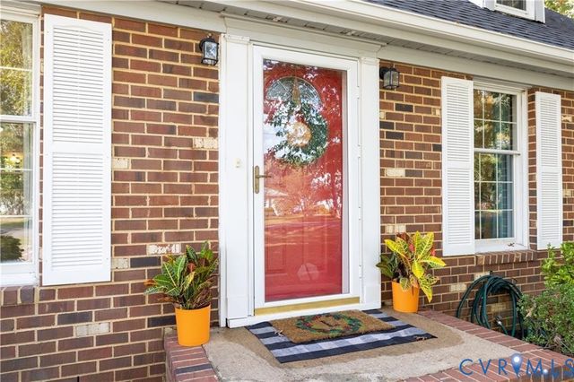 1816 Pocoshock Blvd, North Chesterfield, VA 23235