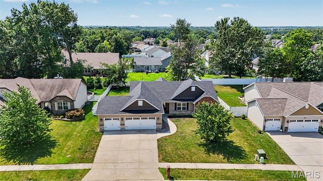 132 Albany Manor Drive, Wentzville, MO 63385