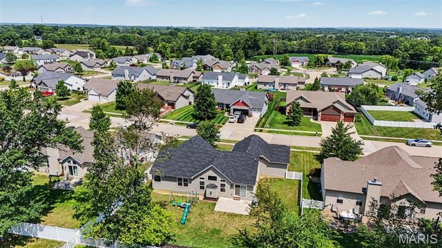 132 Albany Manor Drive, Wentzville, MO 63385