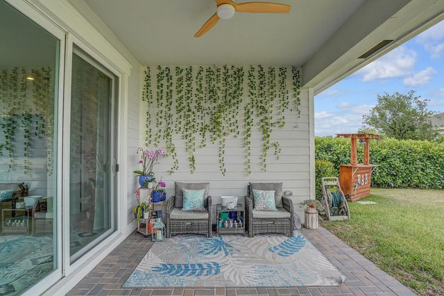 1333 Haywagon Trail, The Acreage, FL 33470