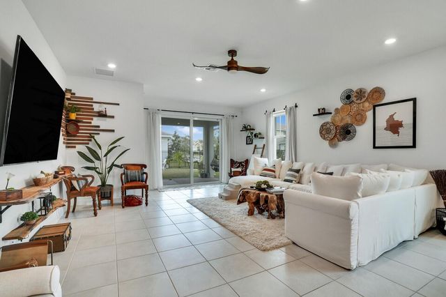 1333 Haywagon Trail, The Acreage, FL 33470