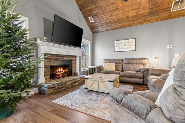 41 Brumby Trail, Ellijay, GA 30536