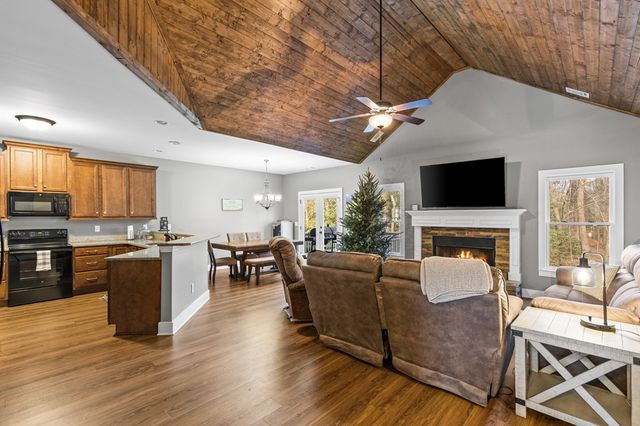 41 Brumby Trail, Ellijay, GA 30536