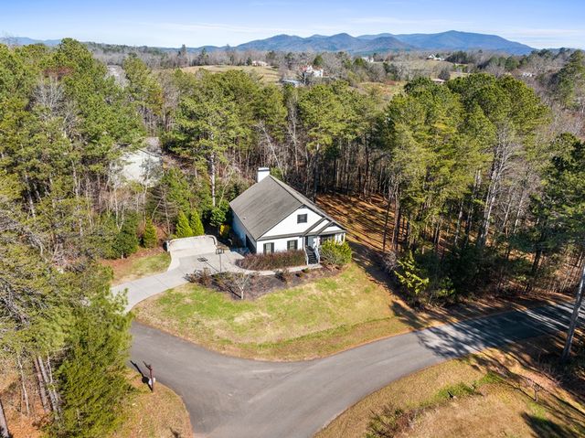 41 Brumby Trail, Ellijay, GA 30536