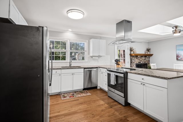 971 Carmel Drive, Charleston, SC 29412