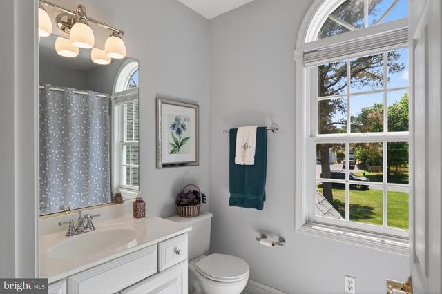 604 BROADCREEK DR, Stevensville, MD 21666