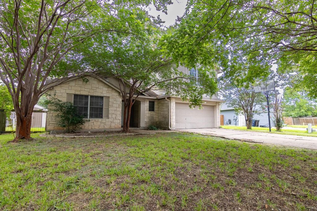 128 Meadowside DR, Hutto, TX 78634
