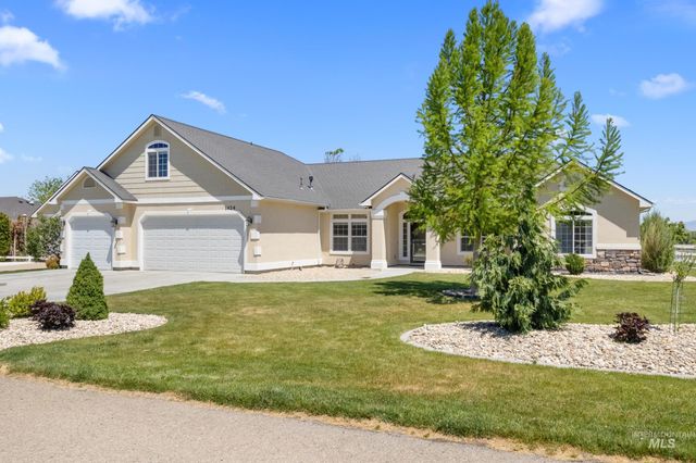 1424 S Secretariat Way, Nampa, ID 83686