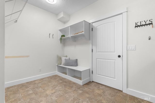 1424 S Secretariat Way, Nampa, ID 83686