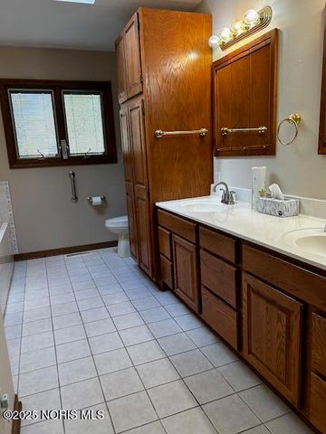 10258 Co Rd D, Bryan, OH 43506