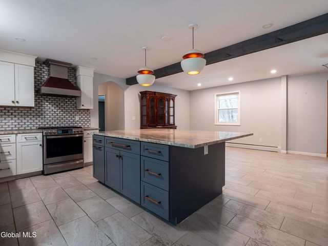 7 Morningside Drive, Clifton Park, NY 12065