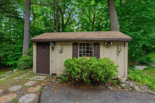 13 Spoke Street, Danville, NH 03819
