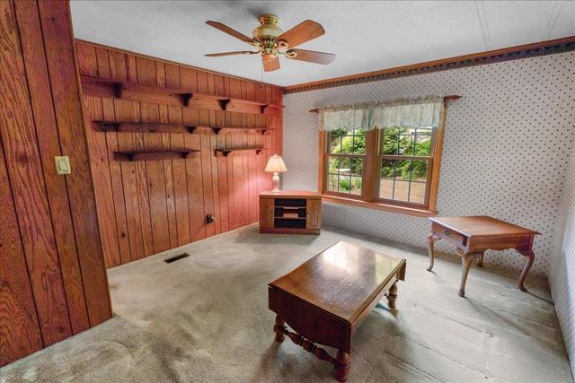 13 Spoke Street, Danville, NH 03819